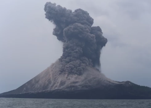 Взрыв Кракатау оказался таким мощным, что его последствия почувствовала вся планета.