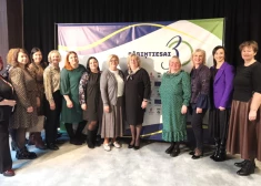 Latvijas Bāriņtiesas skaidro mītu, ka bērni pēc šķiršanās vienmēr paliek pie mātes