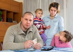 Зависимости, депрессия и суицид: в Латвии выгорают даже те, кто должен бороться с выгоранием 