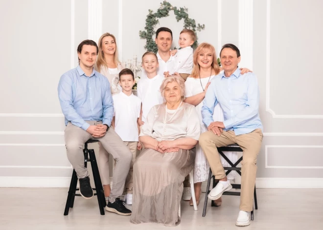 Stiliste Una Bernatoviča par darbu un ģimeni: "Jānovērtē katra diena”