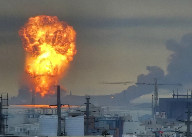 Irānas kara dēļ kavēsies ASV bruņojuma piegādes Eiropai, vēsta avoti