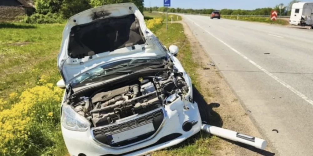 Ceļojums ar automašīnu ārzemēs var beigties ar rēķinu par desmitiem tūkstošu eiro.