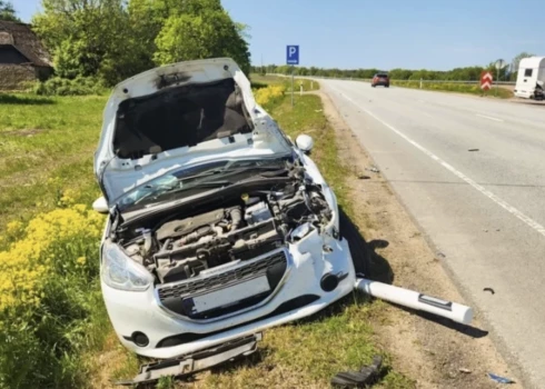 Ceļojums ar automašīnu ārzemēs var beigties ar rēķinu par desmitiem tūkstošu eiro.