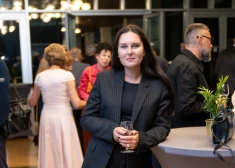 Dzimšanas dienu svin "Rietumu bankas" valdes priekšsēdētāja Jeļena Buraja - sveicam viņu un pārējos jubilārus!