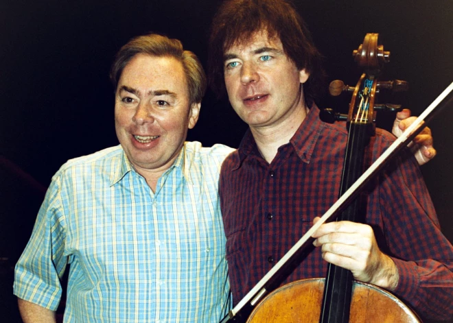 Endrū Loida Vēbera brālis Džulians noslēpumu atklāj tikai pēc 75. dzimšanas dienas: "Es cīnos ar vēzi"