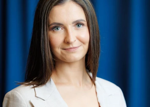 Член правления Латвийского общества фармацевтов Эрика Петерсоне.