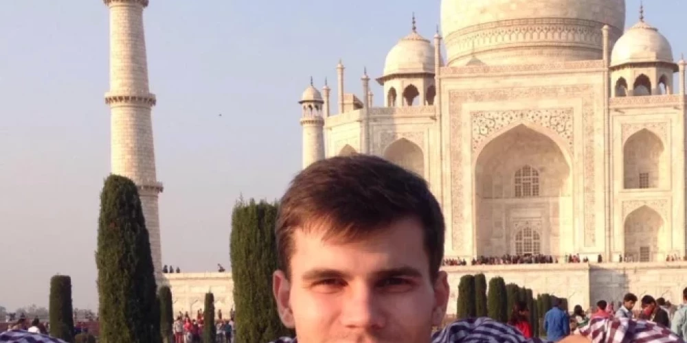 Aizdomās par "BaltCap" līdzekļu zaudēšanu azartspēlēs turētajam Šarūnam Stepukonim atkal piemērots apcietinājums.