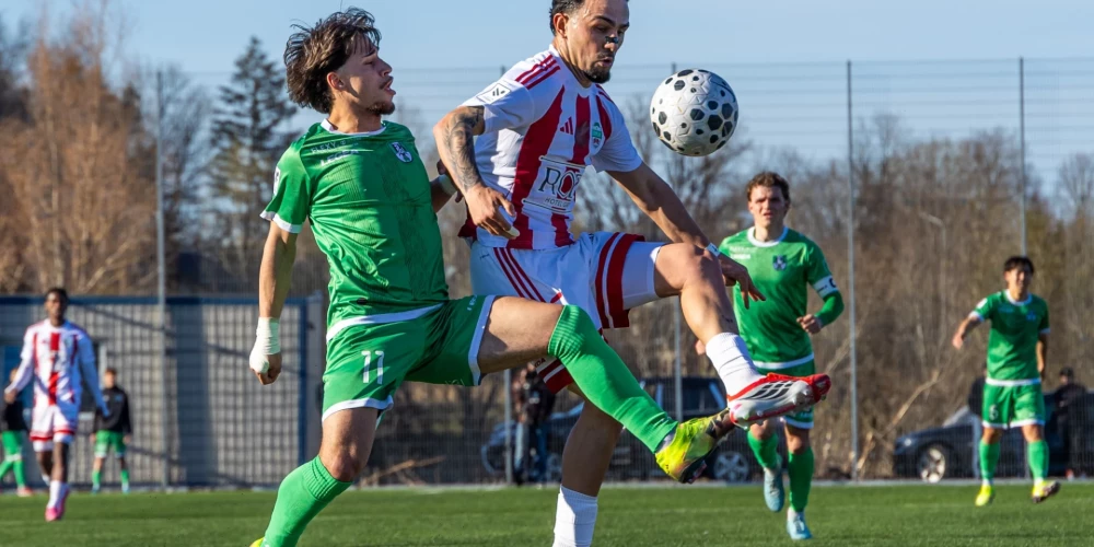 "Tukums 2000" futbolisti pēdējās minūtēs izrauj neizšķirtu pret "Liepāju".