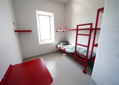 ФОТО: самая технологичная тюрьма в Латвии начала работу в Лиепае