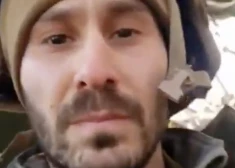 "Ne soli atpakaļ. Mīliet katru dienu, kas jums dota..." ukrainas karavīrs ar asarām acīs ieraksta video no vietas, kurā viņaprāt kritīs kaujā. VIDEO