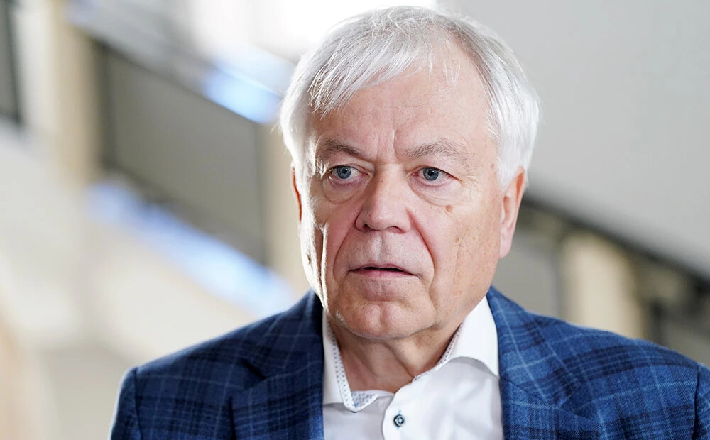 64 gadu jubileju svin Uldis Sesks; 18. aprīļa jubilāri un notikumi Latvijā un pasaulē