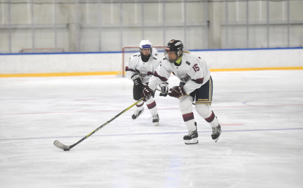 Latvijas sieviešu hokeja izlase pasaules čempionātu noslēdz ar zaudējumu