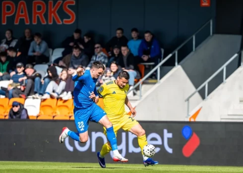 RFS futbolisti otrajā puslaikā nokārto uzvaru pār "Super Nova" komandu.