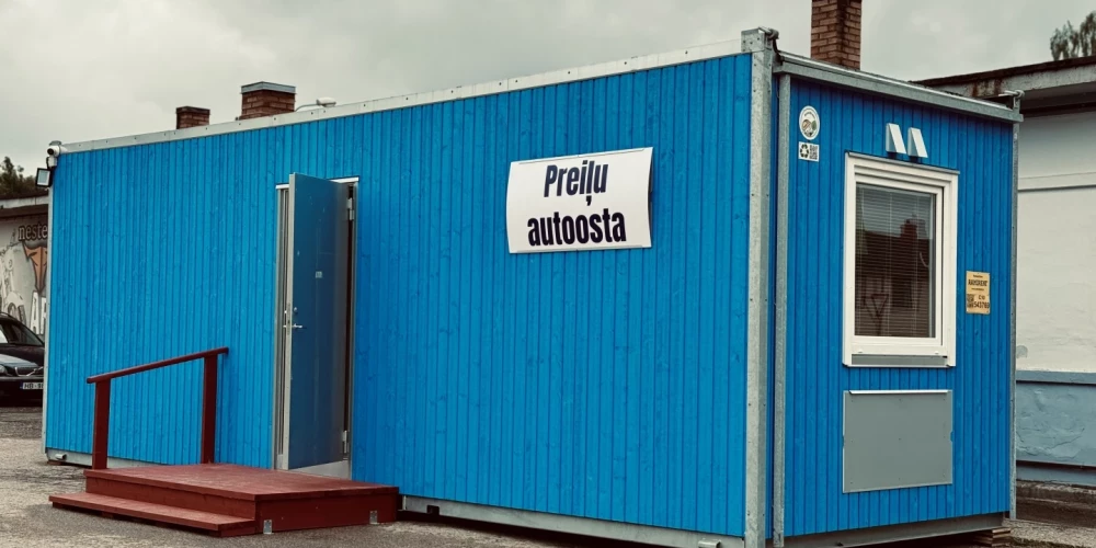Uz Preiļu centra pārbūves laiku uz pagaidu novietni pārcelta pilsētas autoosta.