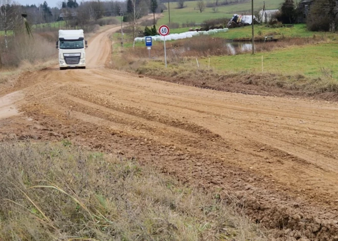 Ņem vērā, dodoties uz Smiltenes pusi! Vēja turbīnas betonēšanas dēļ sagaidāmi sastrēgumi un satiksmes problēmas