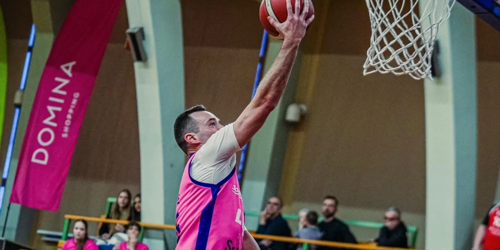 "Rīgas zeļļi" iekļūst LBL pusfinālā.