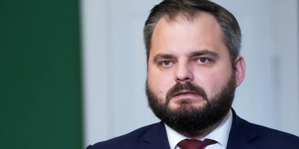 Руководитель фракции «Нового Единства» Эдмунд Юревиц задекларировал доход почти в 82 тысячи евро.