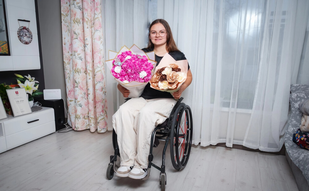 Elija Asniņa 16 gadu vecumā paralimpiskajās spēlēs pārstāvēja Latviju: “Es zinu, ka tas ir iespējams”