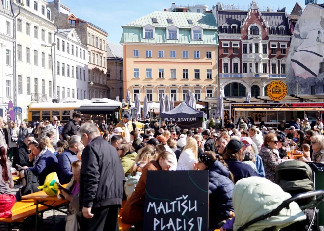 18 апреля в Старой Риге прошел большой городской праздник, который на целый день заполнил центр людьми, музыкой, едой и развлечениями. 