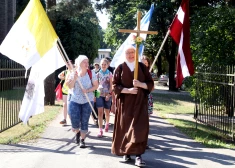 Из Саласпилса в Скайсткалне: в Латвии начнется ежегодное большое паломничество