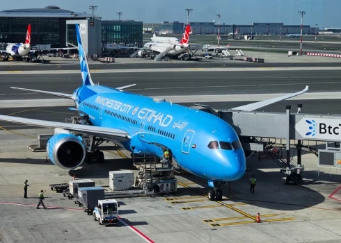 Лидеры рейтинга — это не просто крупные бренды, а компании, которые системно инвестируют в безопасность на всех уровнях.