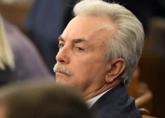 Teju 7 tūkstoši mēnesī - Kūtris pērn Saeimas deputāta amatā saņēmis 82 373 eiro