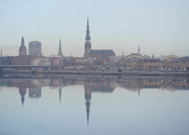 Naktī uz pirmdienu piesals, bet pirmdien būs saulains un sauss