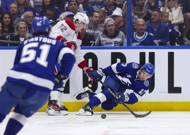 Zemgus Girgensons un "Lightning" ar zaudējumu sāk Stenlija kausa izcīņu