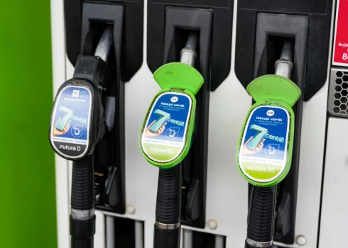 Власти хотят наказывать за слишком дорогое топливо, но сами пока не объяснили, как это будет работать.