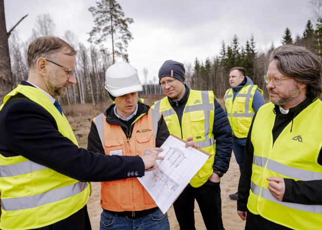 Sēlijas poligona pievedceļa būvniecībā purvainā apvidū izmanto īpašu grunts kolonnu tehnoloģiju.