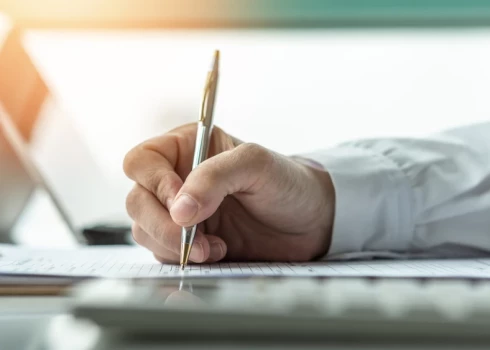 Непонятно только почему такой "прозрачный" латвийский бизнес никак не догонит "непрозрачный" литовский и эстонский.