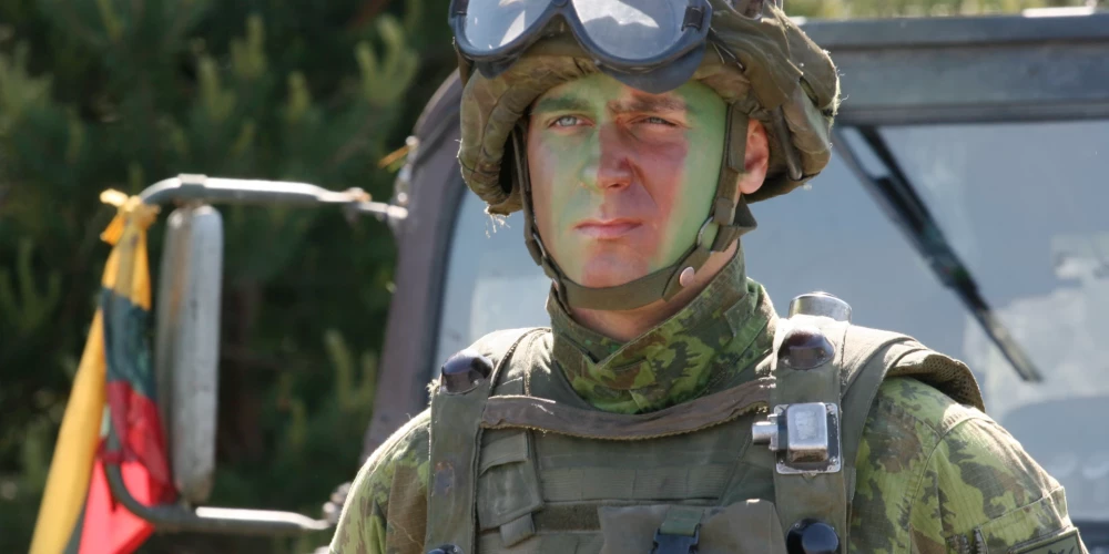 Lietuvā jau vairāk nekā gadu notiek karstas debates par jauna liela militārā poligona būvniecību netālu no Suvalku koridora.