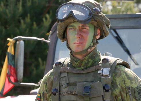 Lietuvā jau vairāk nekā gadu notiek karstas debates par jauna liela militārā poligona būvniecību netālu no Suvalku koridora.