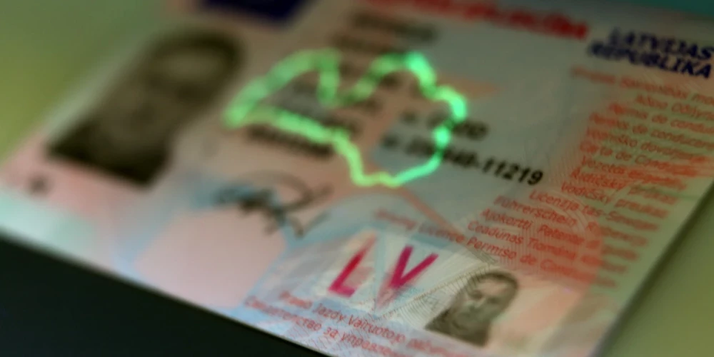 Trešo valstu vadītāju apliecību apmaiņu skaits Latvijā pērn nedaudz samazinājies. 