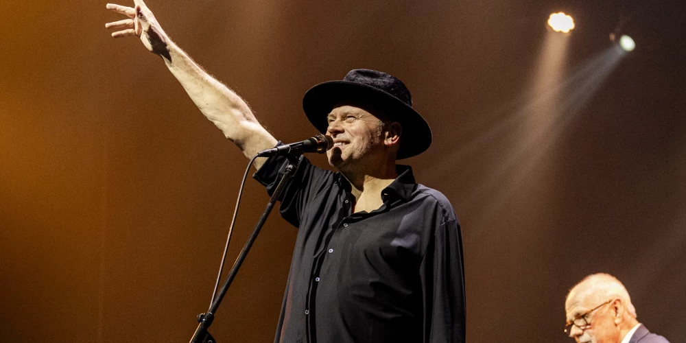 2026. gada 17. aprīlī VEF Kultūras pilī izskanēja leģendārās grupas "Remix" dalībnieku Ulža Marhileviča, Igo un Aivara Hermaņa un Latvijas Radio bigbenda koncertprogramma "Pilsēta".