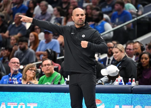 "Nets" pēc 20 uzvaru sezonas pagarina vienošanos ar galveno treneri Fernandesu.