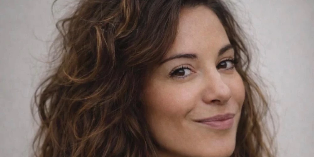 Franču žurnāliste Milena Masē dokumentālā filmā "Paslēpes ar mūlām" atspogulojusi, kāda patiesībā ir Irānas sieviešu dzīve valstī.