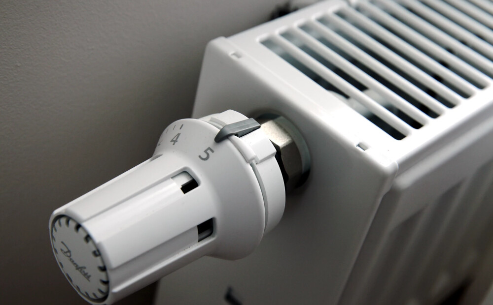 Rīdzinieki par siltumenerģiju pārmaksājuši miljonus, secina Valsts kontrole