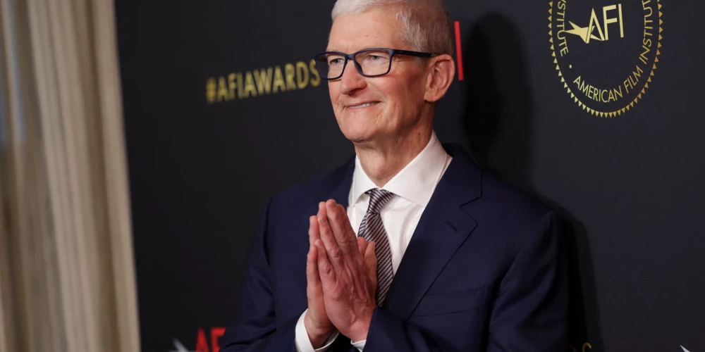 Tims Kuks septembrī atstās "Apple" izpilddirektora amatu. 