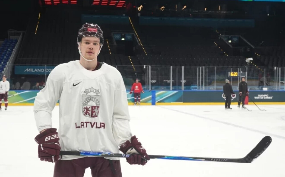 Latvijas hokeja izlasi papildina uzlecošā zvaigzne Šmits, zināms sastāvs nākamajām pārbaudes spēlēm