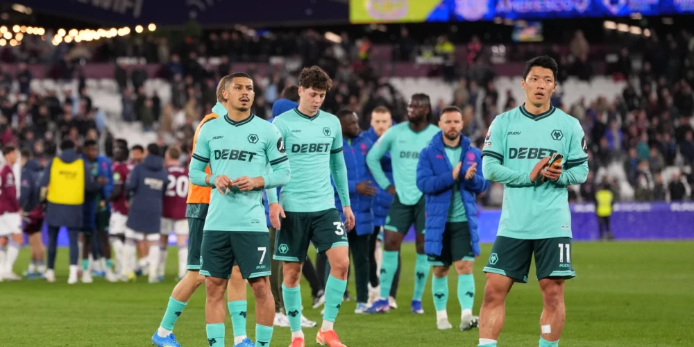 Vulverhemptonas "Wanderers" futbolisti 2019./20. gada sezonā vēl spēlēja Eirokausos.