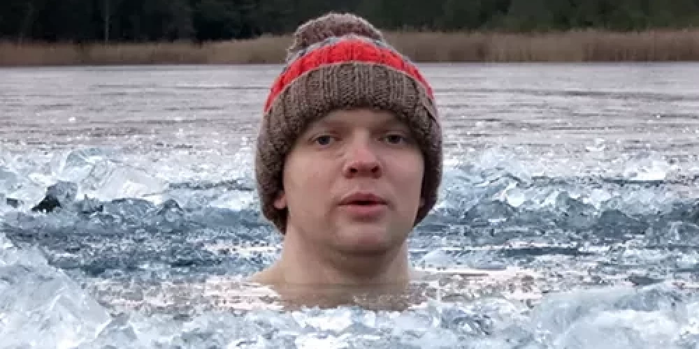 Vima Hofa metodes treneris un Rūdīšanās skolas dibinātājs Māris Žunda.