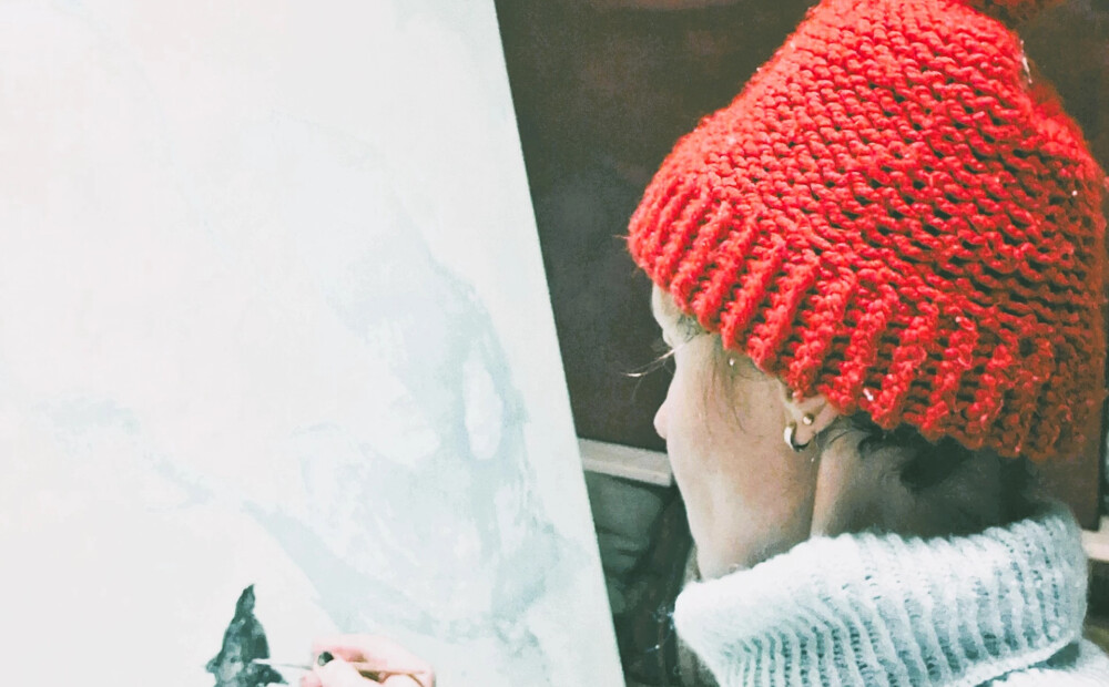 Pašai vajag uzrāpties tai kalnā – Anna Zandberga-Šenke velta izstādi savam tētim