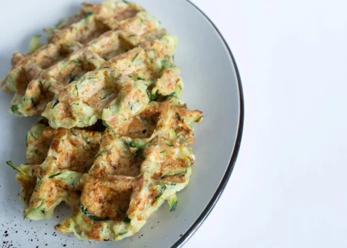 Cukīni vafeles der gan kā pamatēdiens, gan kā uzkoda.