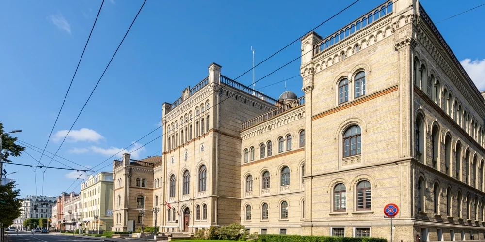 Здание Латвийского университета - одно из самых красивых в Риге.