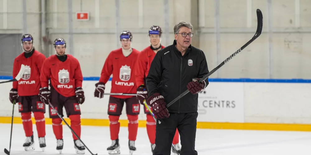 Harijs Vītoliņš Latvijas izlases treniņā pirms kārtējām pārbaudes spēlēm.