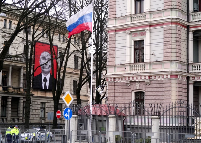 Ārlietu ministrija izsauc "uz paklāja" Krievijas vēstniecības pārstāvi