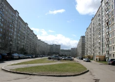 В Зиепниеккалнсе погиб 16-летний подросток, выпавший из окна восьмого этажа