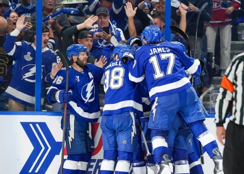 Girgensons ar "Lightning" uzvar "Canadiens" un panāk izlīdzinājumu sērijā.