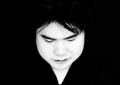 Незрячий японский пианист Нобуюки Цудзии впервые выступит в Латвии: его игра доводит зал до слез